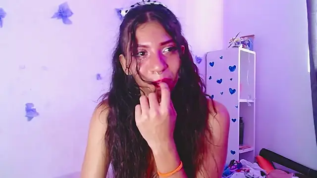 Carlacutte online show from December 2024 12:18:02 PM