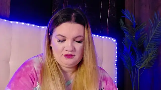 MelanieBrownn online show from April 2026 04:43:01 AM