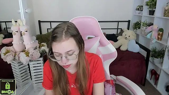 LayriantaVee online show from April 2026 06:13:01 AM