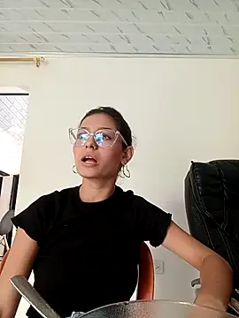 Ary-18 online show from September 2025 01:56:02 PM