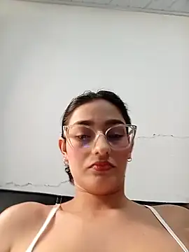 Ary-18 online show from October 2025 02:15:02 PM