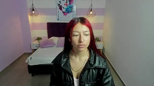 Scarlett  bell online show from November 2025 01:10:02 PM