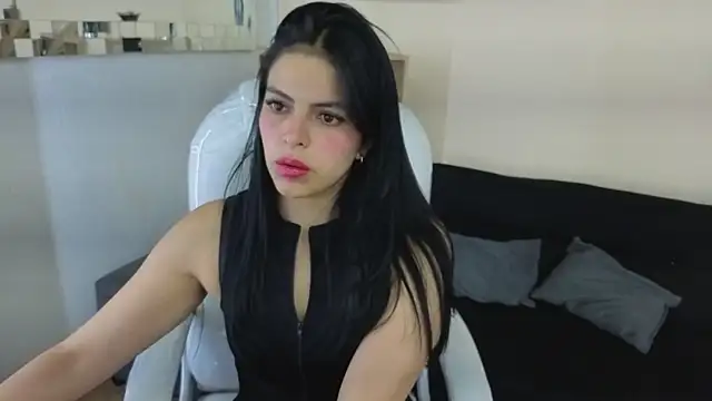 Eliie Ruizz online show from October 2025 09:27:01 PM