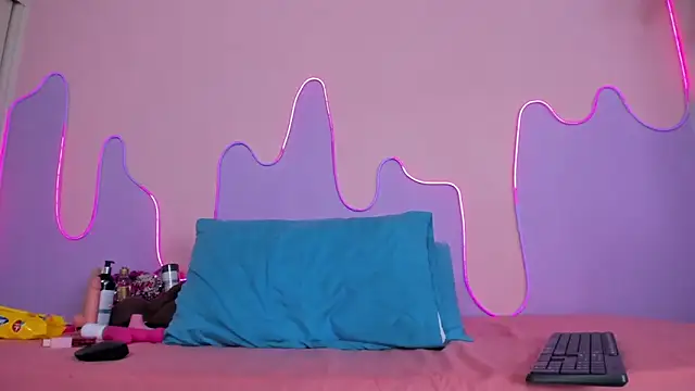 Mingie Rouse online show from March 2026 03:02:02 AM