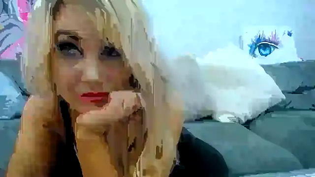 Snapshot of Niquitasparkles chatting on November 2025 01:34:01 PM Niquitasparkles online show from November 2025 01:34:01 PM