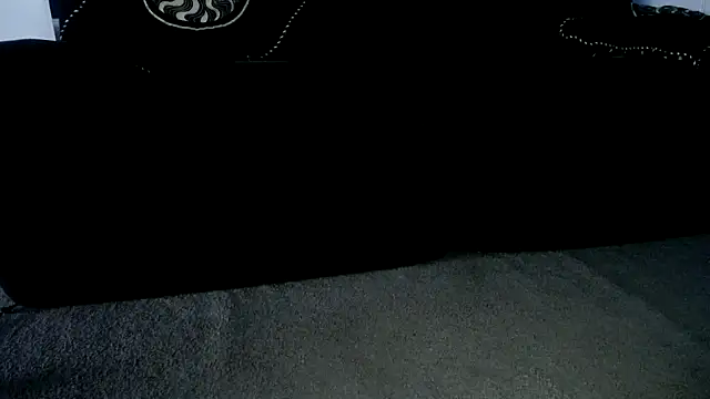 Snapshot of Niquitasparkles chatting on December 2025 03:56:01 AM Niquitasparkles online show from December 2025 03:56:01 AM