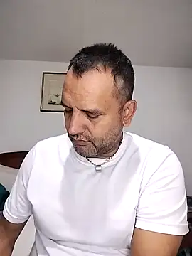 RogueTraveler online show from September 2025 03:51:01 AM