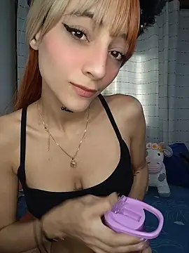 Snapshot of Dani_pegin chatting on June 2026 12:29:02 PM Dani pegin online show from June 2026 12:29:02 PM