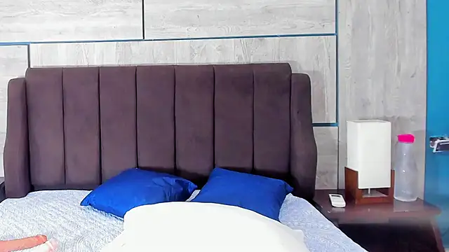 ZaritaLenon online show from November 2025 08:53:02 PM