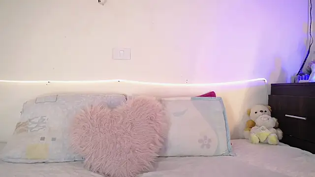 shysweets online show from June 2026 04:27:02 PM