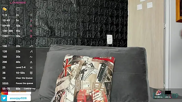 Aaron ST online show from October 2025 09:05:02 PM