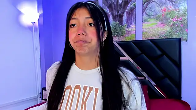 KimberlyVillaLobos online show from October 2025 12:36:01 PM