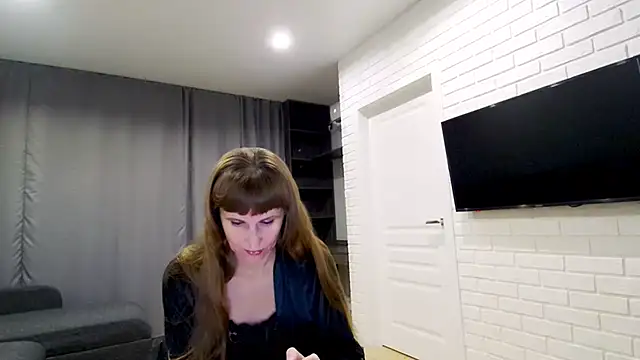 Daniella Lorente online show from October 2025 09:05:02 PM