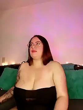 soofy   online show from October 2025 02:12:02 AM