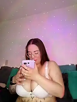 soofy   online show from November 2025 03:28:02 AM