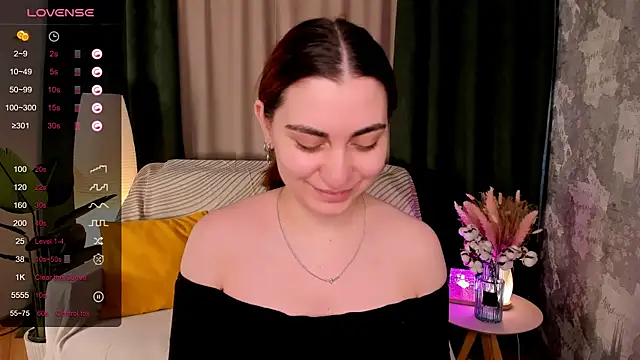 hannacheekss  online show from April 2026 07:45:01 AM