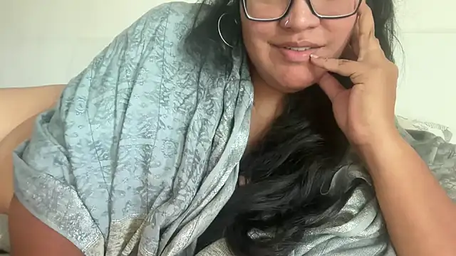 MashaCL online show from November 2025 10:14:01 AM