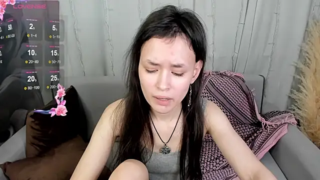 Emily Strikeee online show from January 2025 12:31:02 PM