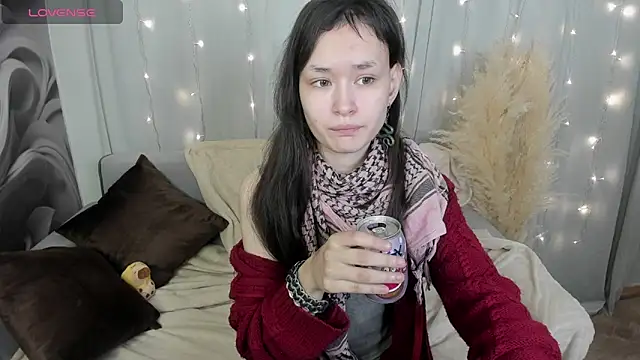 Emily Strikeee online show from January 2025 09:44:02 AM