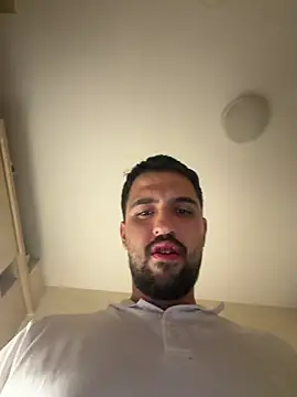 Snapshot of HornyDaddy6inch chatting on May 2026 11:24:01 PM HornyDaddy6inch online show from May 2026 11:24:01 PM