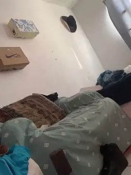 Snapshot of Hxnsovrgon chatting on February 2025 04:25:01 PM Hxnsovrgon online show from February 2025 04:25:01 PM