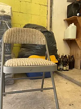 Snapshot of Hxnsovrgon chatting on February 2025 04:32:01 PM Hxnsovrgon online show from February 2025 04:32:01 PM