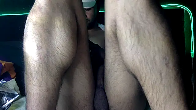 Snapshot of Hxnsovrgon chatting on April 2026 10:48:01 AM Hxnsovrgon online show from April 2026 10:48:01 AM