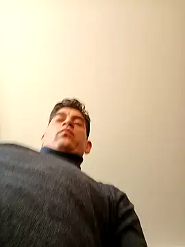 ElyasMatt online show from January 2025 01:22:01 PM