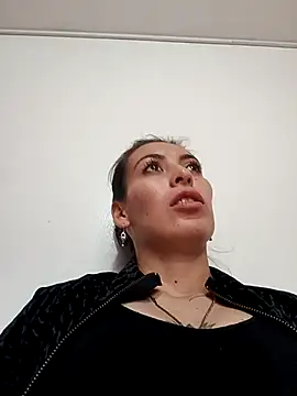 Tefannyy  online show from February 2025 07:19:02 PM