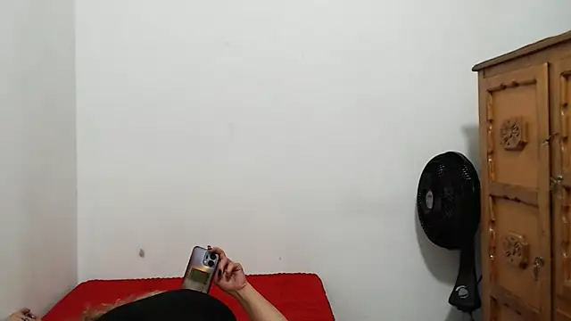 ariellth online show from March 2026 06:22:01 PM