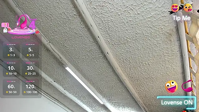 Selenakyle92  online show from October 2025 04:26:01 PM