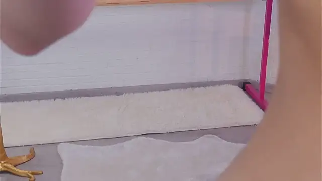 lylylovesyou online show from March 2025 05:54:01 AM