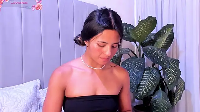 Mindy sweety online show from March 2025 04:24:02 PM