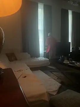 francaFerrariRoma online show from November 2025 01:35:02 PM