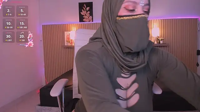 cloe sirena online show from April 2026 02:20:01 PM