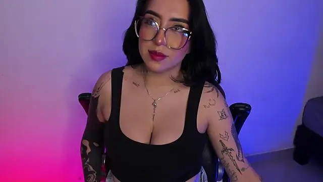 AnnikaMerliahh  online show from October 2025 03:20:02 AM