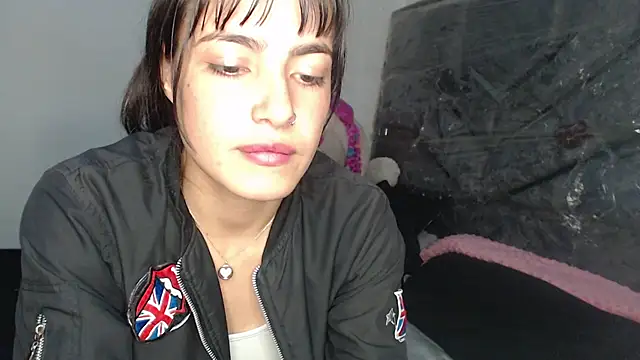 skinny sweet2411 online show from March 2026 04:32:02 PM