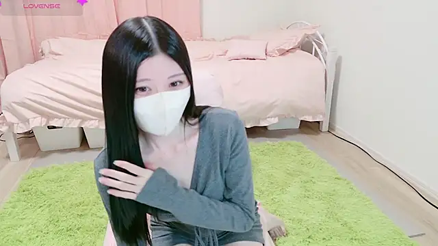 MARIAo0 online show from December 2024 01:06:01 PM