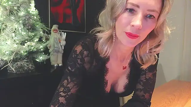  Maddalena  online show from December 2024 11:00:01 PM