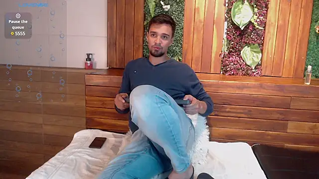 Edward max online show from February 2025 03:31:01 AM