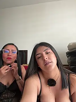 kim zaratte online show from May 2026 03:08:02 PM