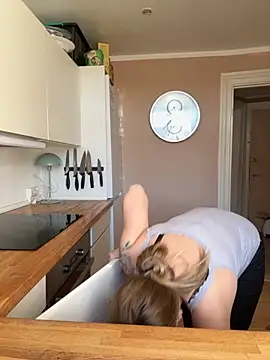 Hr Frk Olsen online show from October 2025 09:43:02 AM