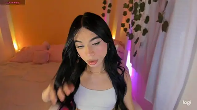 Snapshot of AndreaSweet_ chatting on January 2025 01:49:01 PM AndreaSweet  online show from January 2025 01:49:01 PM