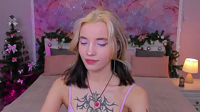 Snapshot of as1an_girlfriend chatting on December 2024 03:03:01 AM as1an girlfriend online show from December 2024 03:03:01 AM