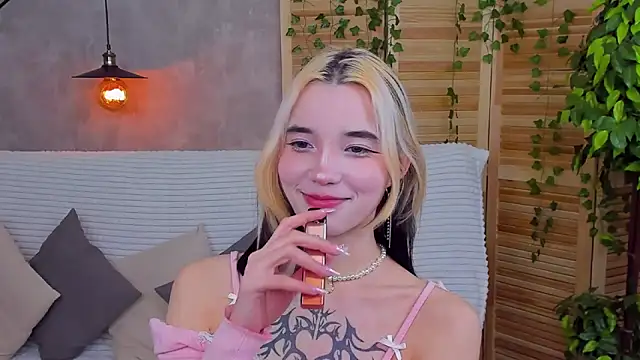 Snapshot of as1an_girlfriend chatting on January 2025 06:31:02 AM as1an girlfriend online show from January 2025 06:31:02 AM