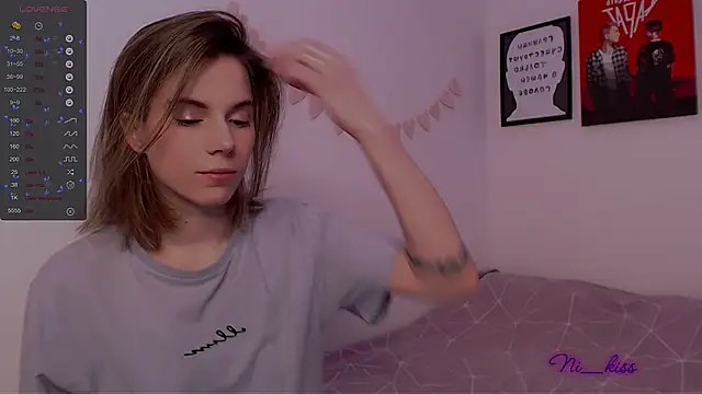 Snapshot of _ni_kiss chatting on March 2025 09:07:02 PM ni kiss online show from March 2025 09:07:02 PM