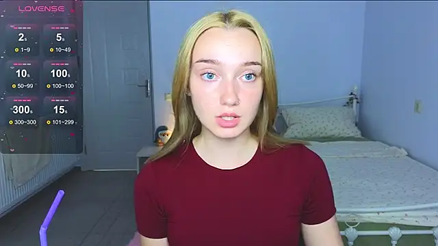 Wild Sophie  online show from October 2025 06:18:02 PM