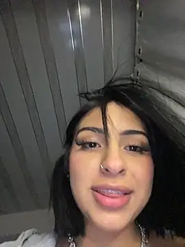 Hilary pinkk online show from December 2025 02:06:02 AM