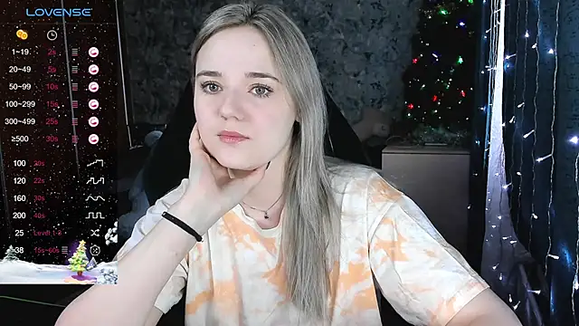 Your small bunny online show from December 2024 04:44:02 AM