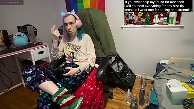 tallnerdyguy online show from March 2025 01:16:01 AM